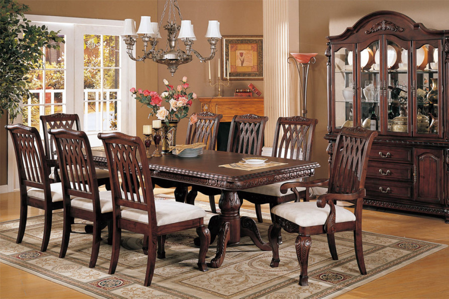 Choose The Right Dining Table For Your Living Room