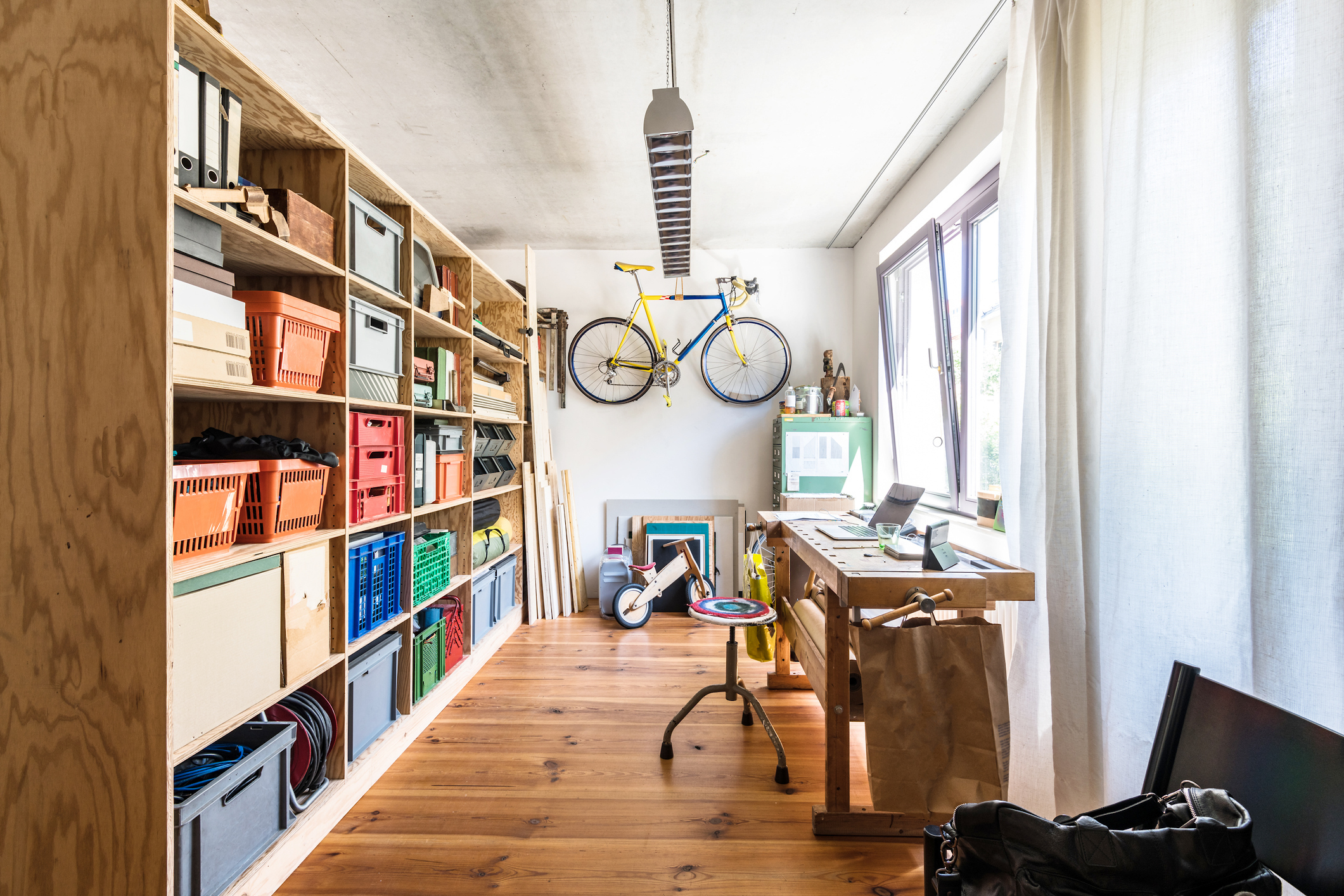 Five insightful tips on how to preserve wooden décor in your house