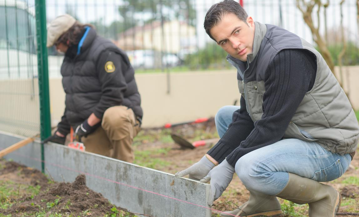 Tips To Consider When Choosing Fencing Contractor